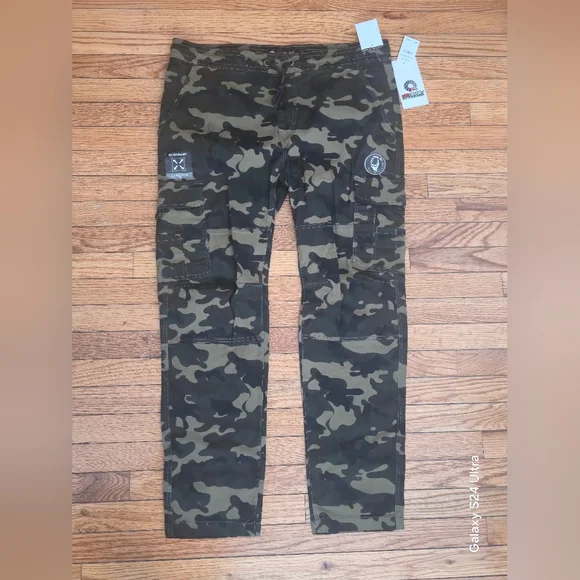 Akademiks Men’s Camo Cargo Pants Multi-Pocket Drawstring NWT Size XL - Picture 1 of 9